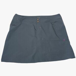 Title Nine Woman Size 10 Skirt Athletic Performance Gray Stretch Short Snap Mini